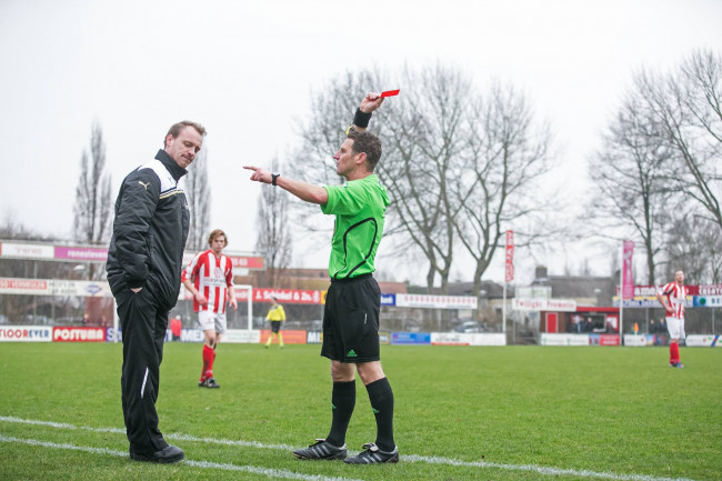 IJVV verliest in hectische slotfase