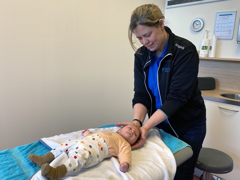 ‘Baby’s en kinderen hebben baat bij manuele therapie.’