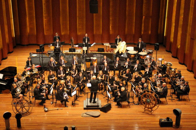 Vocaal talent gezocht voor Queen Symphony van Tolga Kashif 