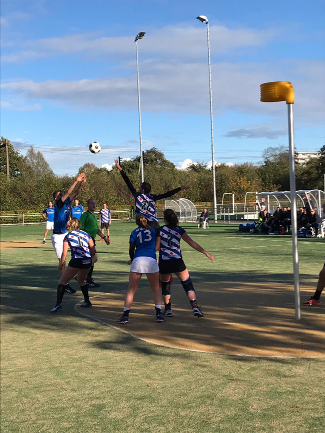 Korfballers Sparta Zwolle weer met beide benen op de grond