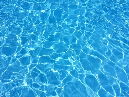 Gemeente Dronten trad op tegen zwembadje Gaffelstraat vanwege ‘risico op verdrinking’ 