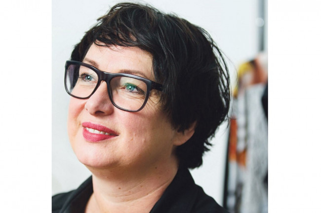 Karin van Oosten opent nieuw en modern naaiatelier