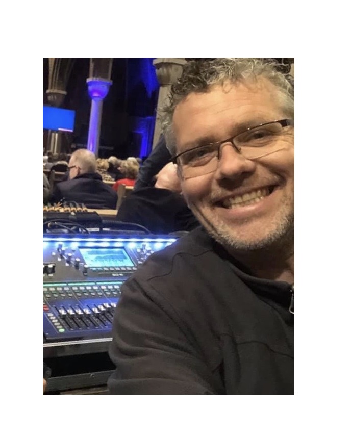 In the picture 407 met Arjo van Huffelen