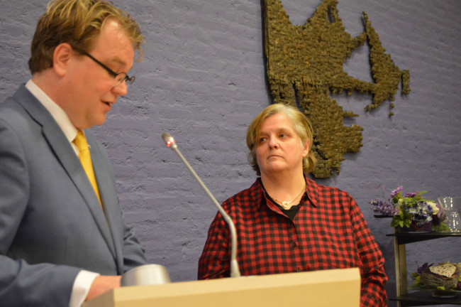 Beëdiging van Piet Breukel (rechts)