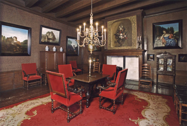 Gratis rondleidingen in het Vrouwenhuis