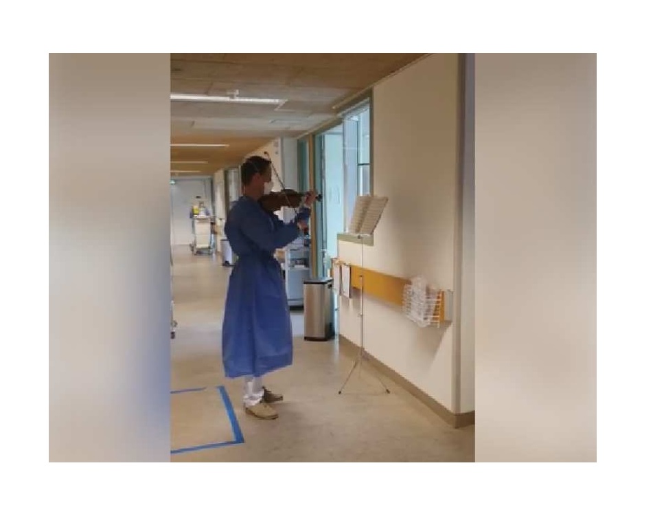 Vioolspelende internist zorgt voor afleiding op isolatieafdelingen St Jansdal