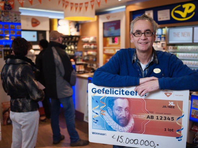 De Geluksmakelaar verkoopt weer Oudejaarsloten