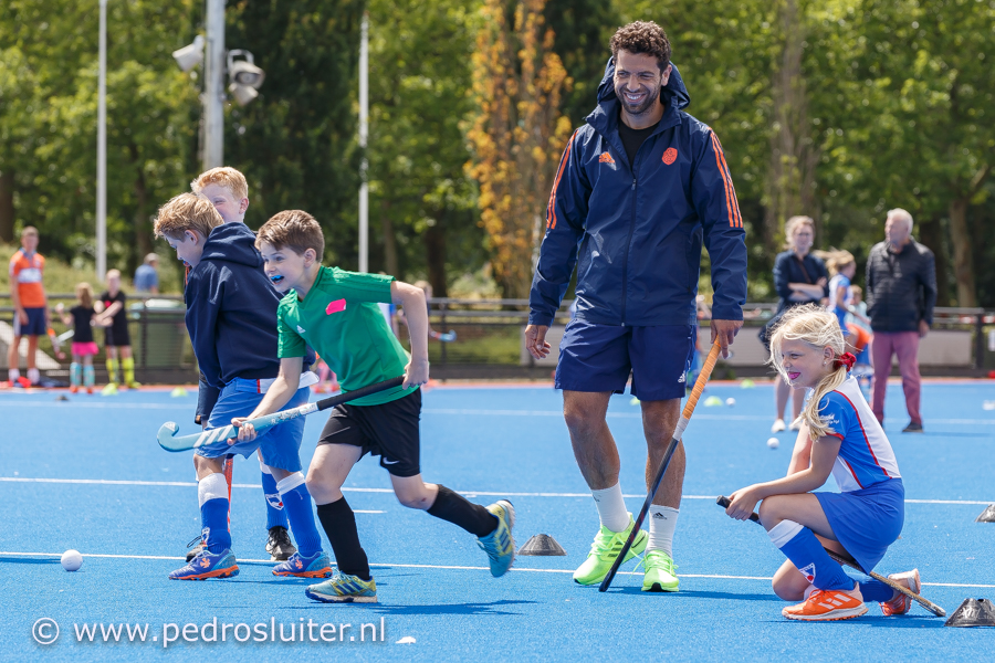 Valentin Verga op het Hoge Laar, bij de clinic van HC Zwolle., https://brugnieuws.nl/uploads/dfed55f14df7d64a6259fe01b480c3ce22d70f36.jpg