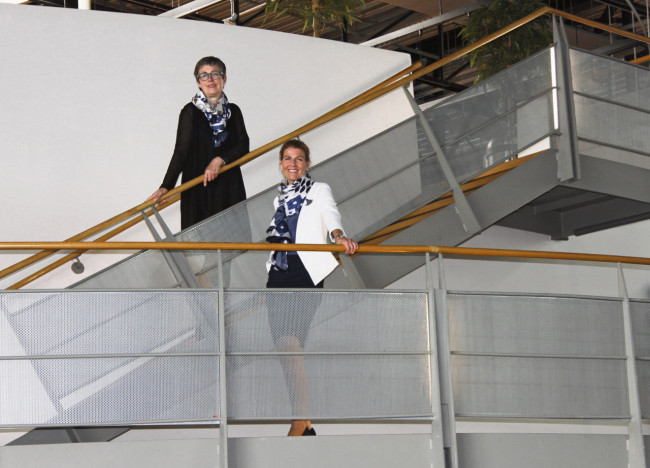 Karin Hofstede en Femke Verhoef in De Meerpaal.