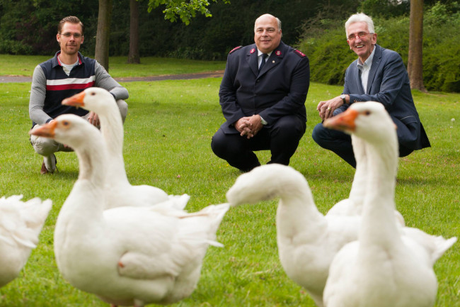 Voorgangers Gijs de Bree, Aalt Fikse en Sjoerd van de Velde hopen op meer belangstelling dan de vaste parkbewoners.