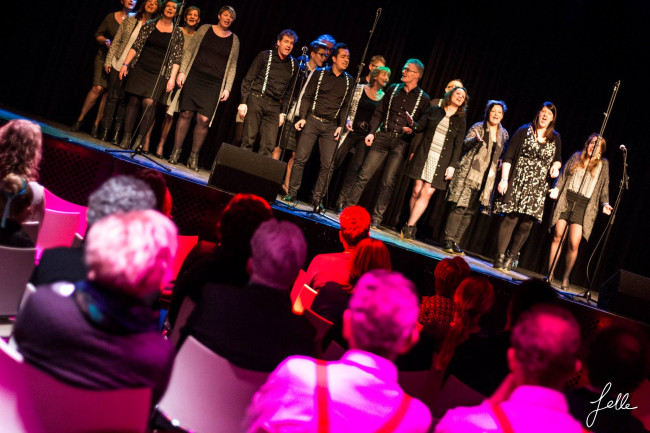 Vocal group On-Cue zoekt bassen