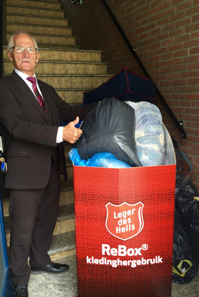 Kleding overledene krijgt tweede leven bij Leger des Heils