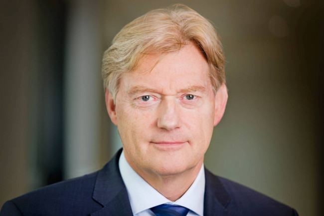  Staatssecretaris Martin van Rijn 