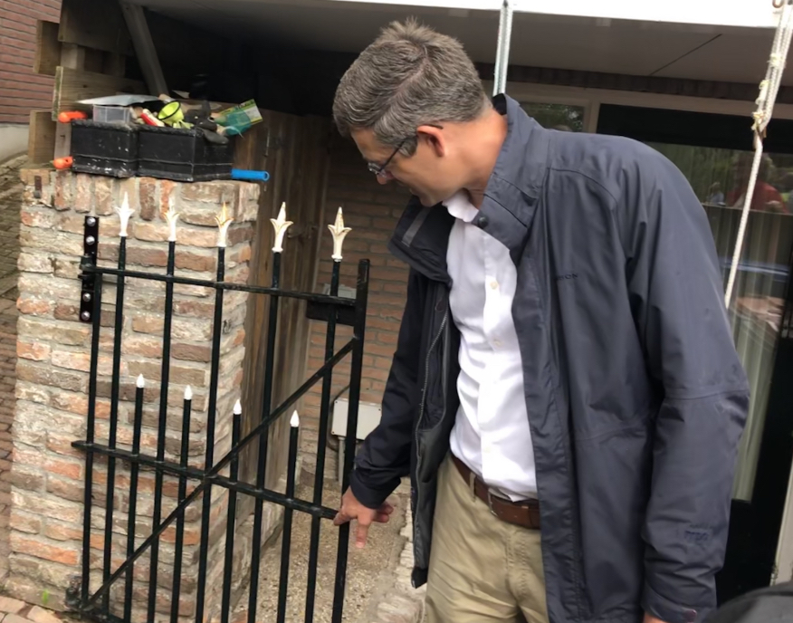 Westhoff tijdens een eerdere stadswandeling