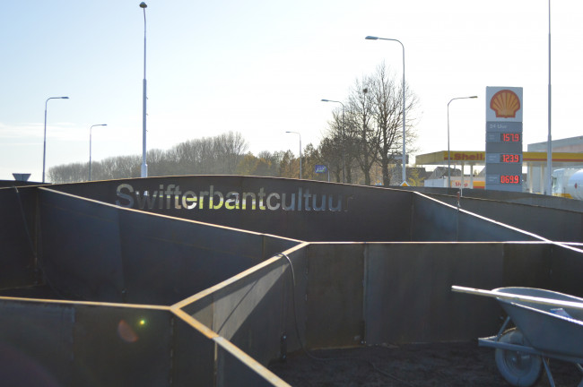 Rotonde bij Swifterbant.