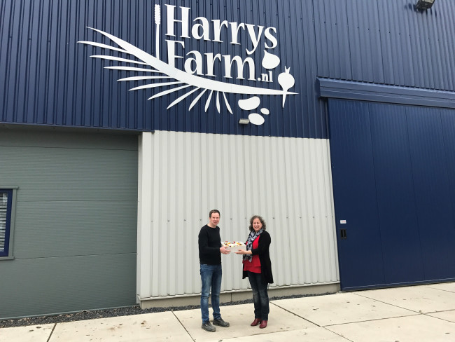 Harry Schreuder van Harrysfarm (links) en Mieneke Manschot van StudioTof.