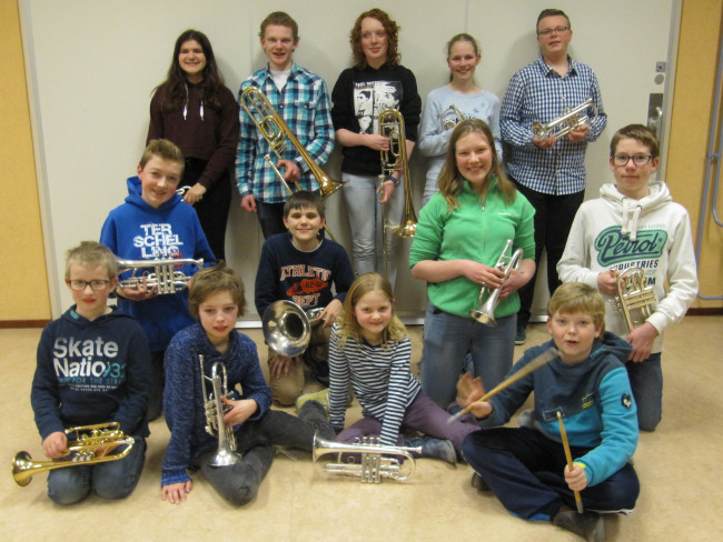De winnende jeugdbrassband van Amor Musae.
