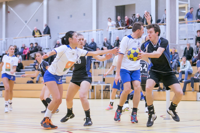 Wit-Blauw kan niet stunten tegen koploper