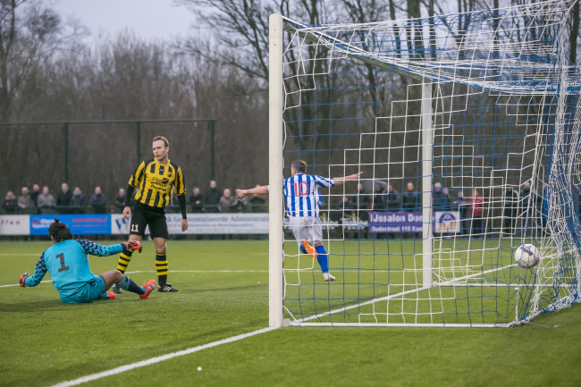 KHC drukt DOS Kampen nog dieper in degradatiemoeras