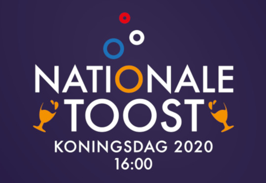 Nationaal toosten tijdens Koningsdag