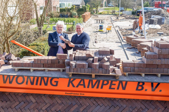 De machine is inmiddels in gebruik genomen door wethouder Martin Ekker.