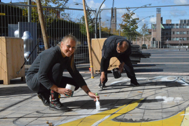 Kunstenaar over 3D-kunstwerk op Meerpaalplein: „Eigenlijk gaat het om de illusie”
