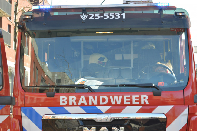 Brand bij Decokay S&O aan Houtwijk onder controle 