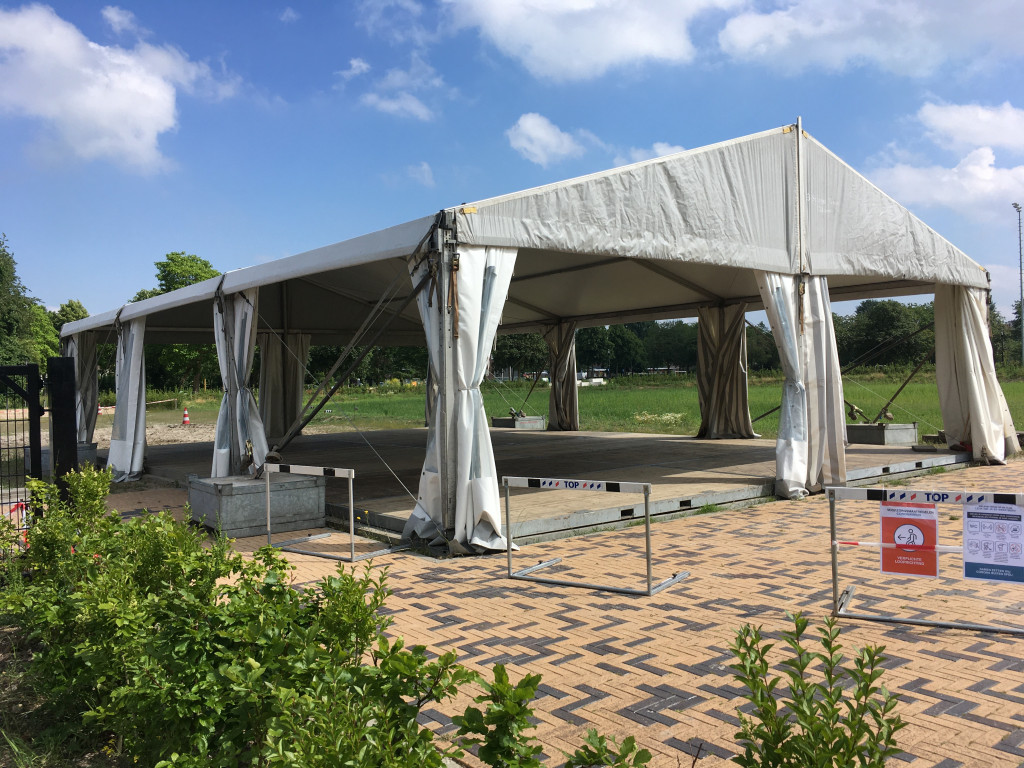Sport en bewegen op atletiekbaan nu ook regenproof