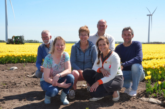 Het bestuur met v.l.n.r. Bokke Haanstra, Mariska van Diepenbeek, Coby Dekker-van den Ber, Herman Vermeer, Hanneke Monsma en Martijn Horich.