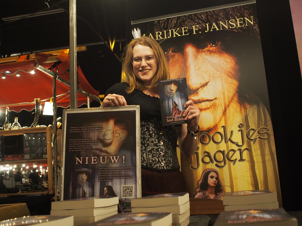 Robin Bentum treedt op bij presentatie van het nieuwe boek van Marijke F. Jansen in Nirwana