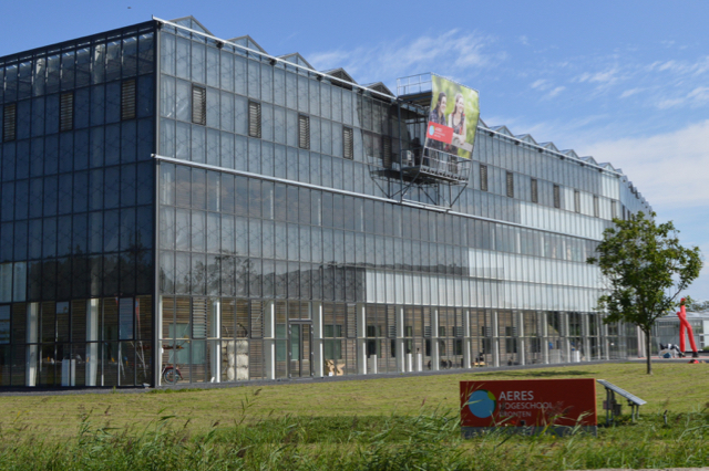 De christelijke agrarische Aeres Hogeschool Dronten.