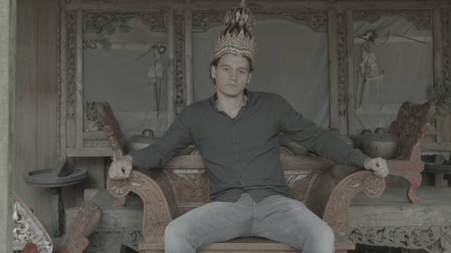 ‘Alledaagse Waanzin’ neemt kijker mee naar de grens tussen psychose en werkelijkheid