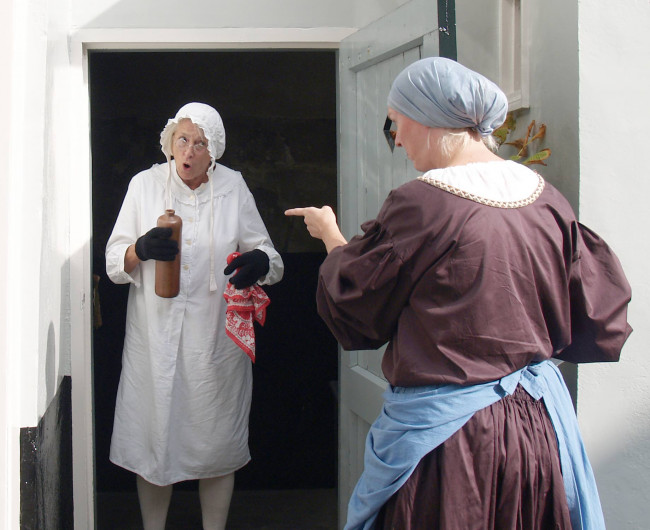 Theaterrondleiding met twee vrouwen uit het Vrouwenhuis