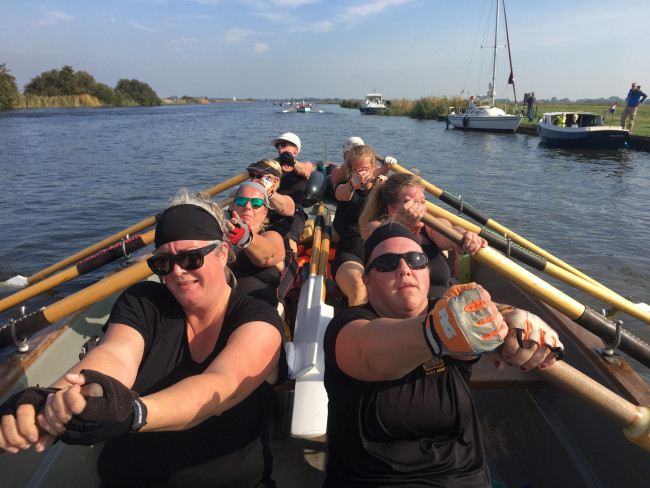 Het damesteam in de Voorganck op weg naar een derde prijs