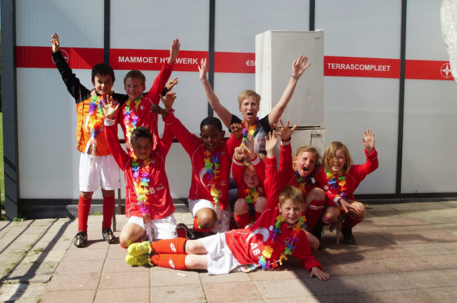 BAS Voetbal roept leden op om naar raadsvergadering te gaan
