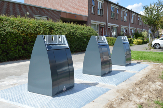 Ondergrondse afvalcontainers.