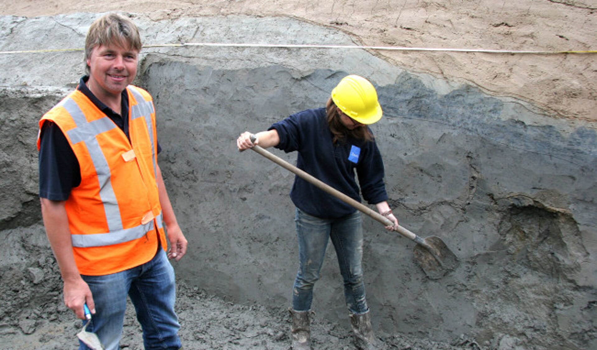Stadsarcheoloog onderzoekt Zwolse IJsseldijk