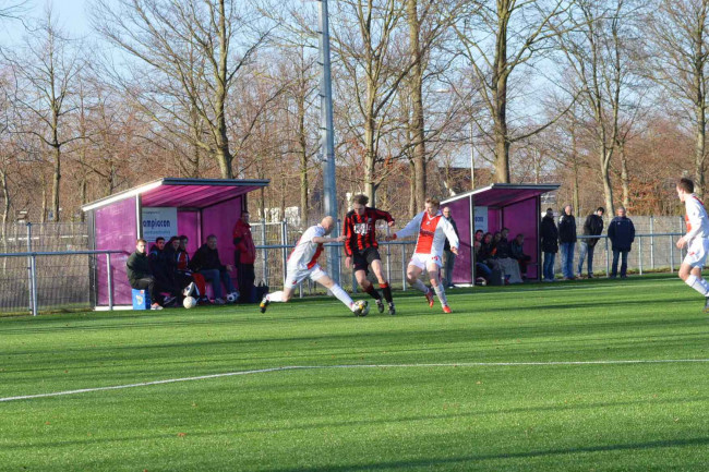Reaal Dronten en Swift '64 gelijk, BAS wint in IJsselmuiden