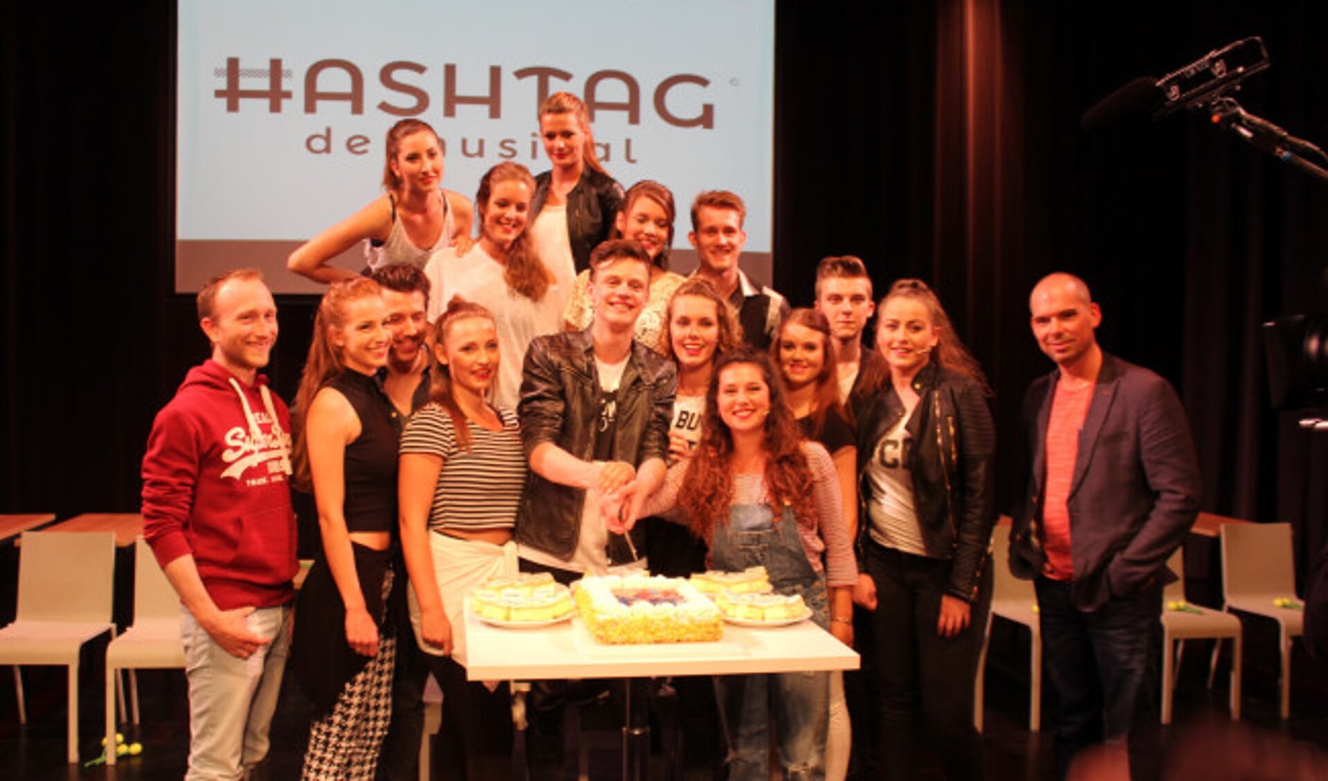 Studenten Song & Dance Academie / Landstede MBO presenteren Hashtag de Musical geregisseerd door William Spaaij