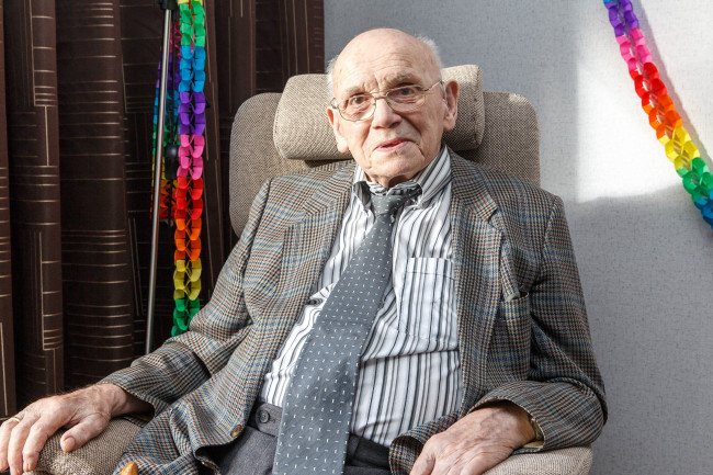 Hendrik Jan van der Vegt viert zijn 100e verjaardag