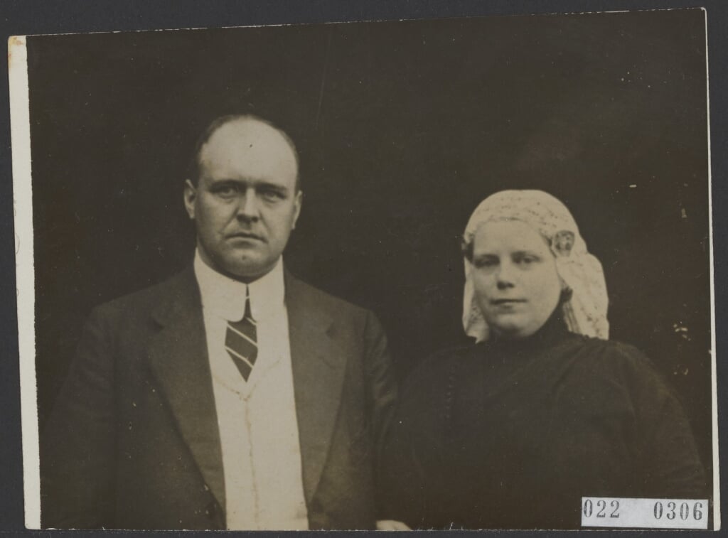 Burgemeester Harmanus Johannes Balderhaar ten Velde en zijn vrouw Heintje.