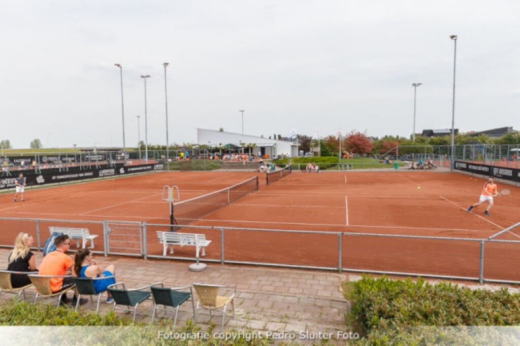 Op 24, 25 en 26 juni komen er talentvolle jeugdspelers uit heel Nederland in actie op de gravelbanen van TC '91 Stadshagen.