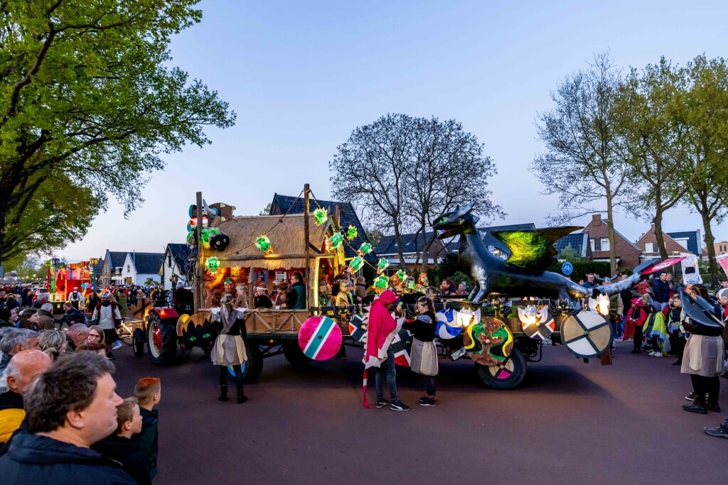 De winnende deelnemer aan de Lampionoptocht. 