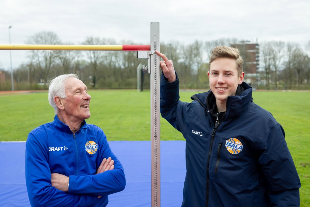 Lars Hansman (rechts) en grootvader Reinier Krediet hebben beide het DNA van een sportman. 