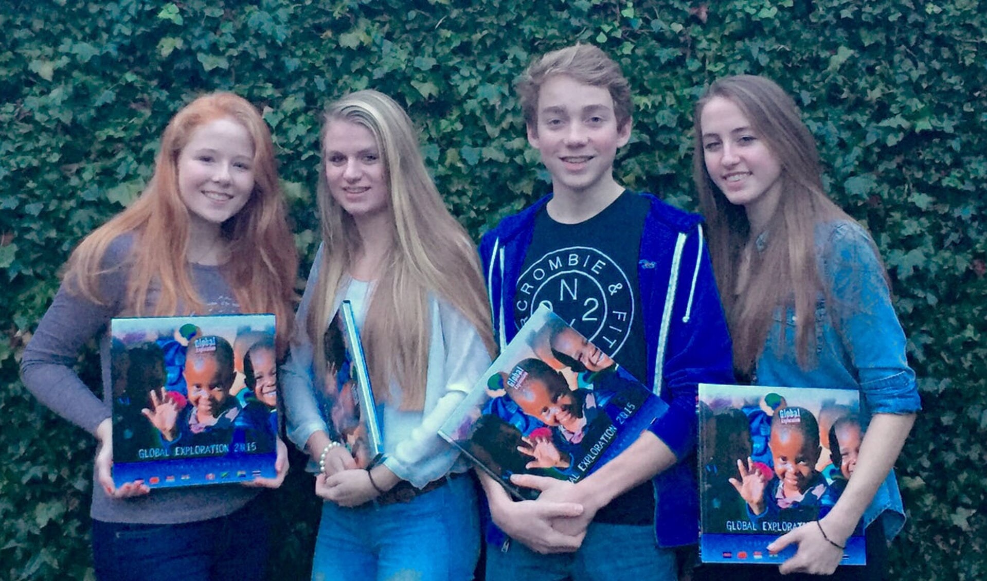 Tijmen Meertens (15), Anneke Verwaard (16), Lisanne Schriever (16) & Juliette Klein Hesselink (17)