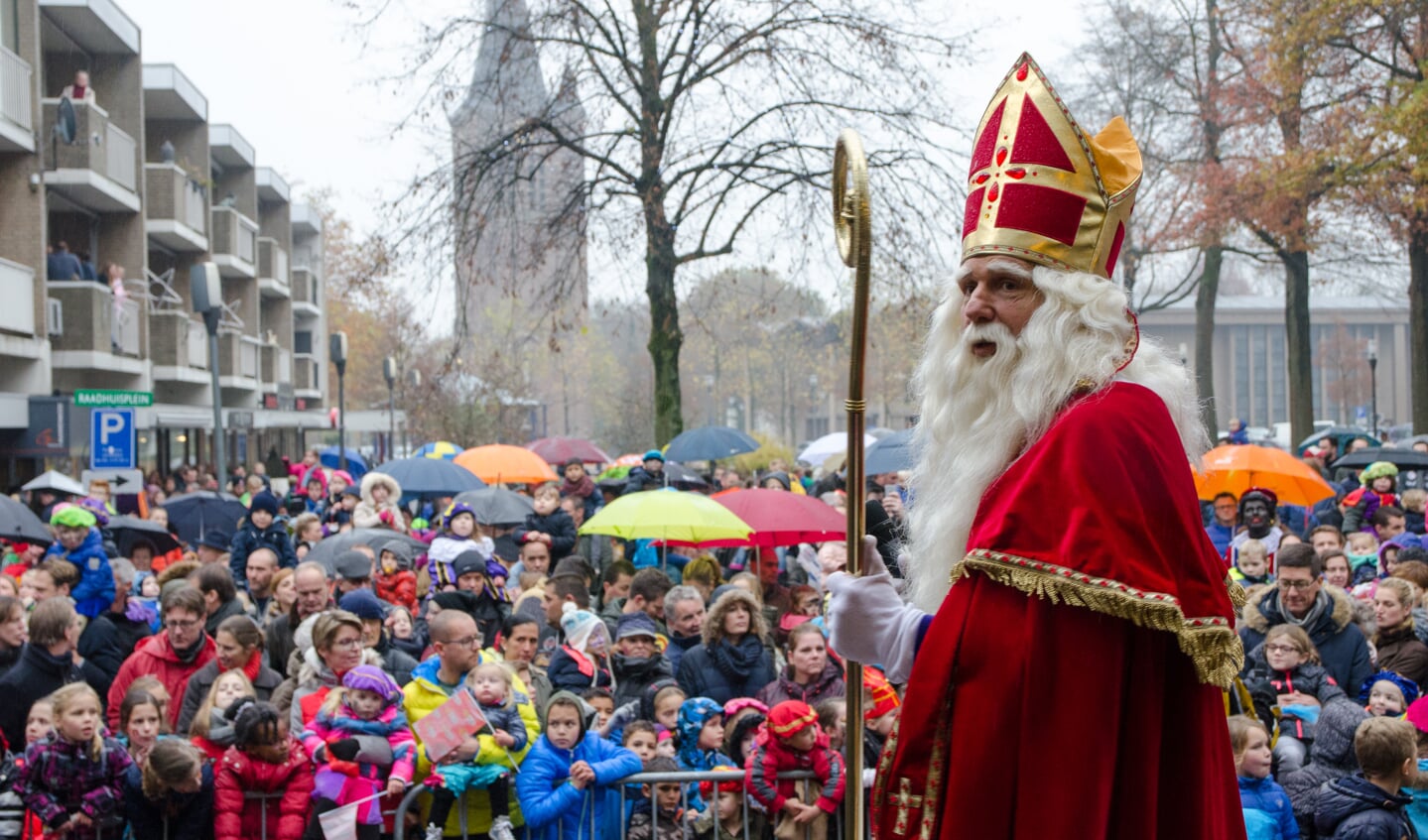 Aankomst in 2016 van Sinterklaas in Son en Breugel