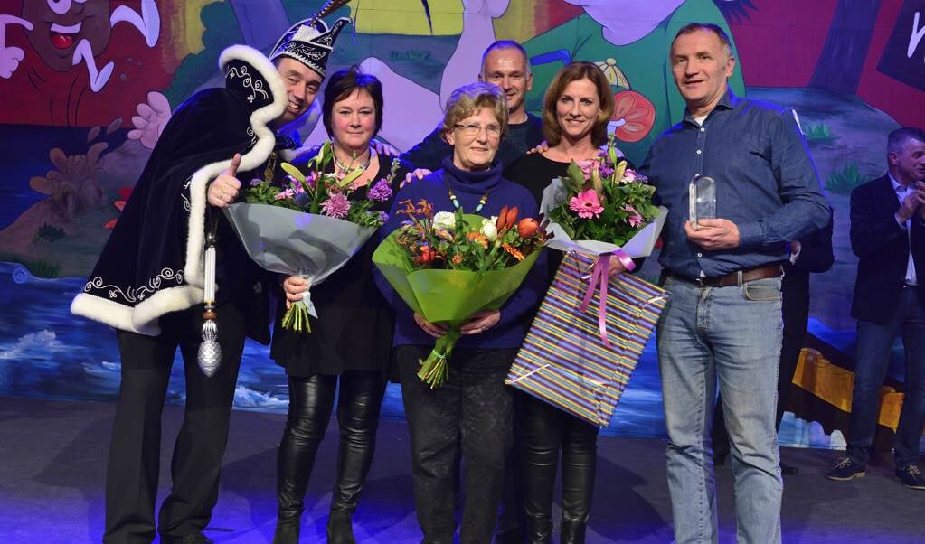 (vlnr) Prins Wim Marianne van de Hurk, Annie van de Loo, Hans en Arianne van de Loo en Addy van den Hurk 