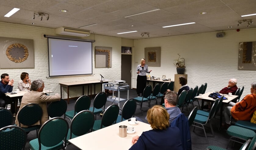 Veel stoelen bleven leeg tijdens de afsluitende bijeenkomst participatietraject | Fotonummer: ab9ac6