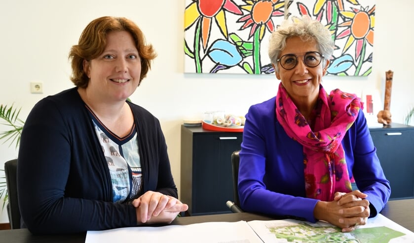 Irene Herben (l) strategisch adviseur vastgoed en Jody Cath (r) bestuurder SWZ | Fotonummer: ea3a32