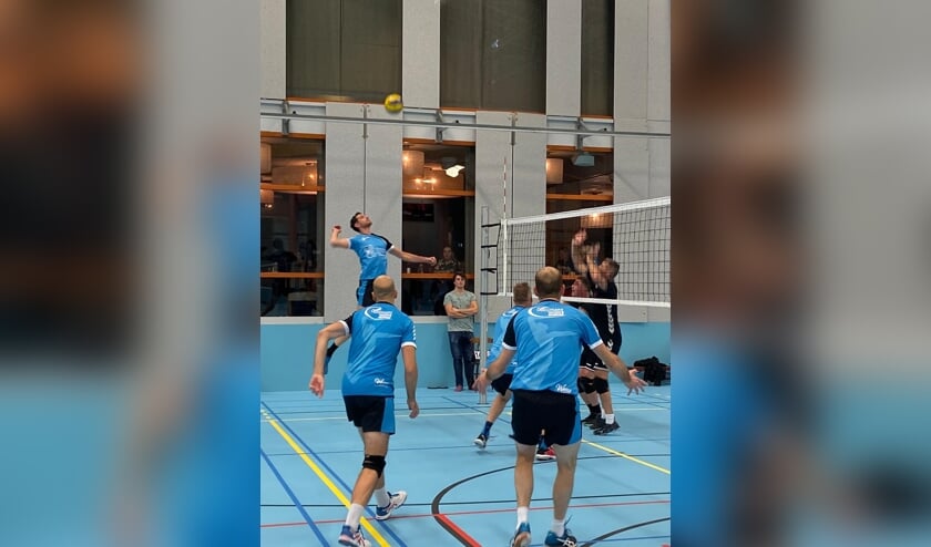 Kariem scoort rechtdoor als buitenaanvaller | Fotonummer: adb65a